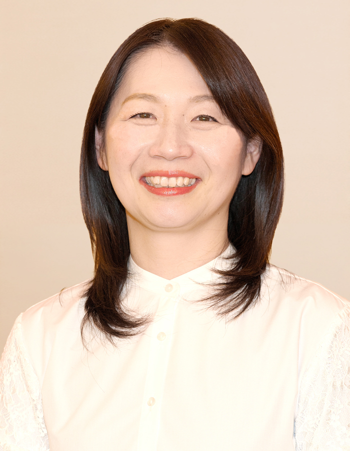 岡 茜